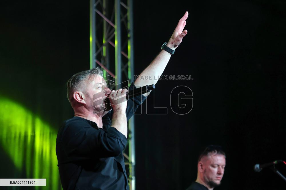 Zhadan i Sobaky performs in Kharkiv