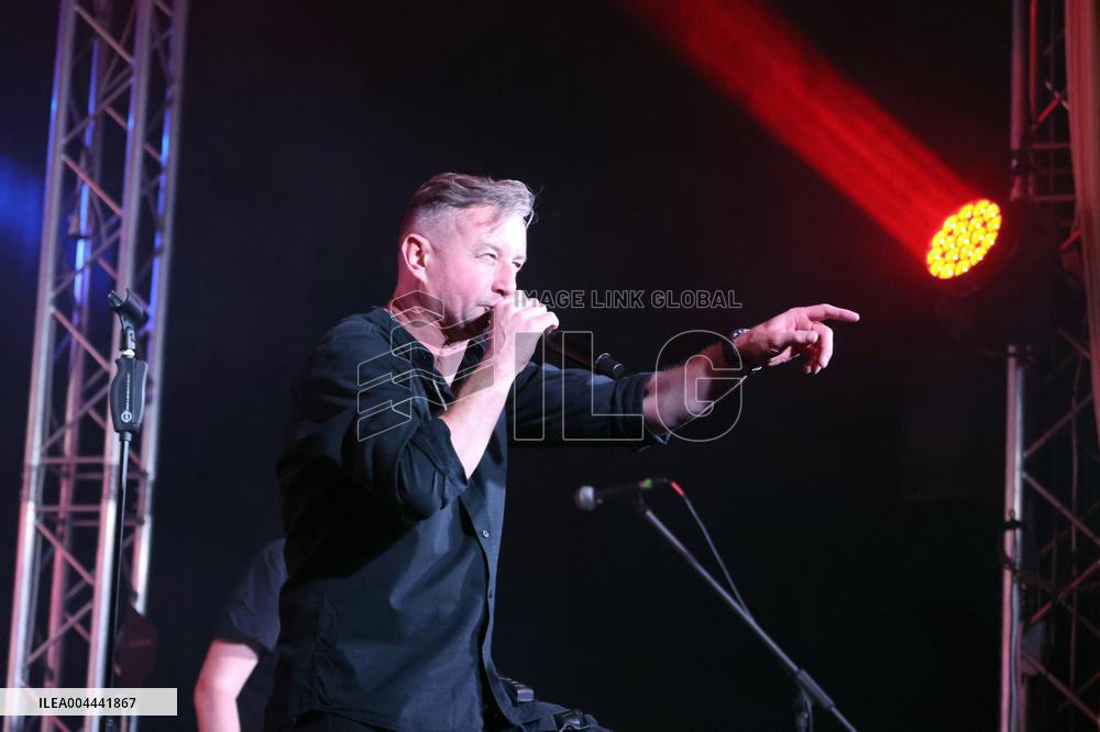 Zhadan i Sobaky performs in Kharkiv