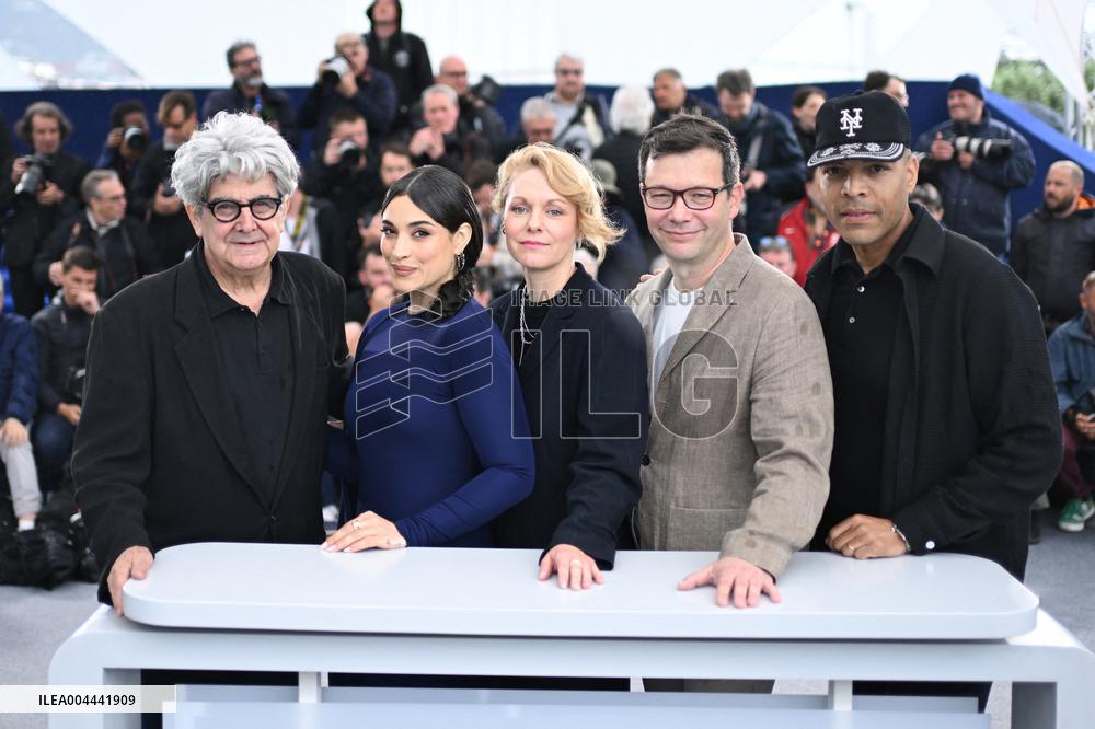 Cannes Jury Des Courts Metrages Et De Cinef Photocall AM