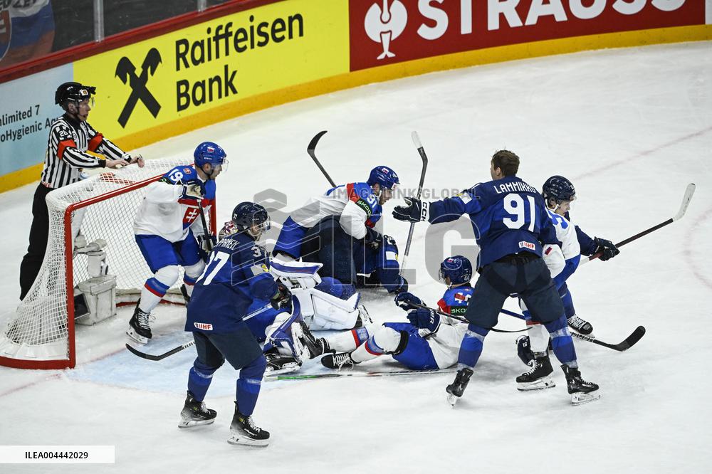 ICE HOCKEY WC SLOVAKIA-FINLAND