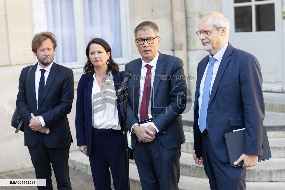 Members of Socialist Party At Matignon - Paris