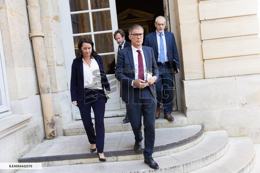 Members of Socialist Party At Matignon - Paris