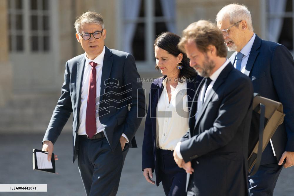 Members of Socialist Party At Matignon - Paris