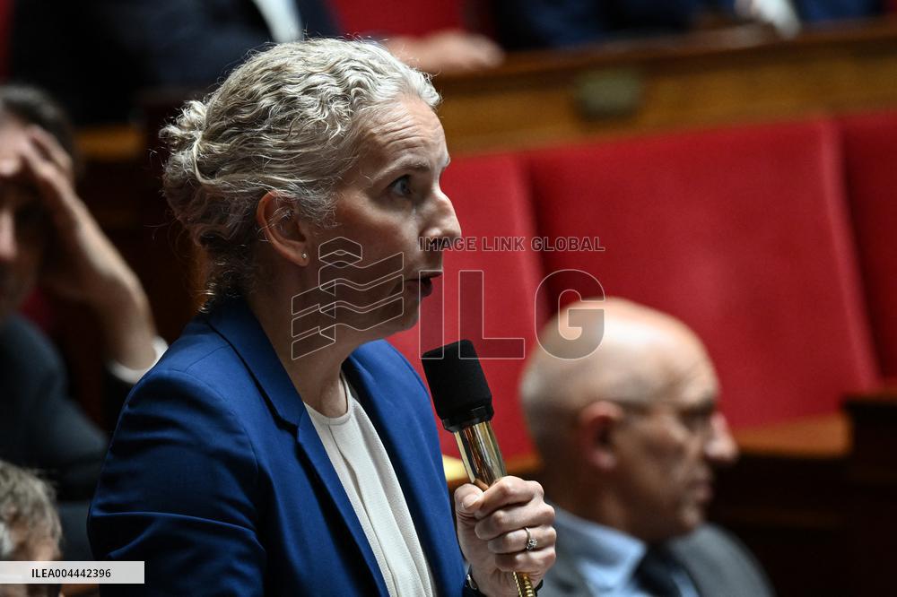 Questions to the government at the National Assembly in Paris FA