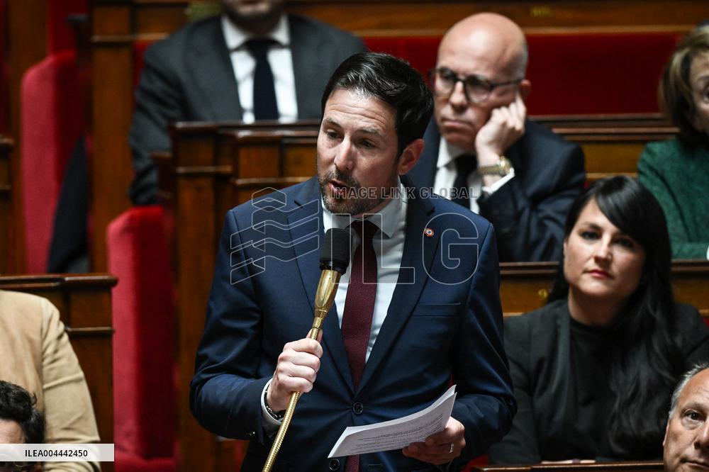Questions to the government at the National Assembly in Paris FA