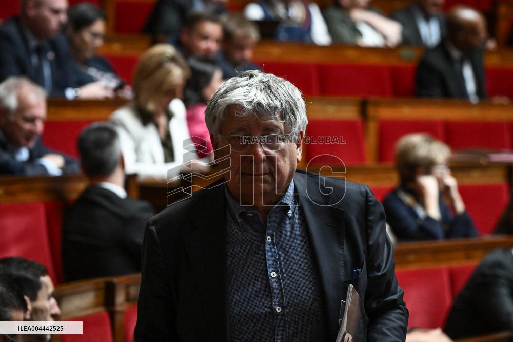 Questions to the government at the National Assembly in Paris FA