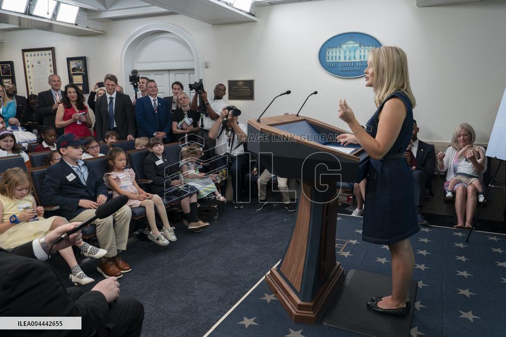Leavitt Press Briefing for a Take Our Sons and Daughters to Work Day