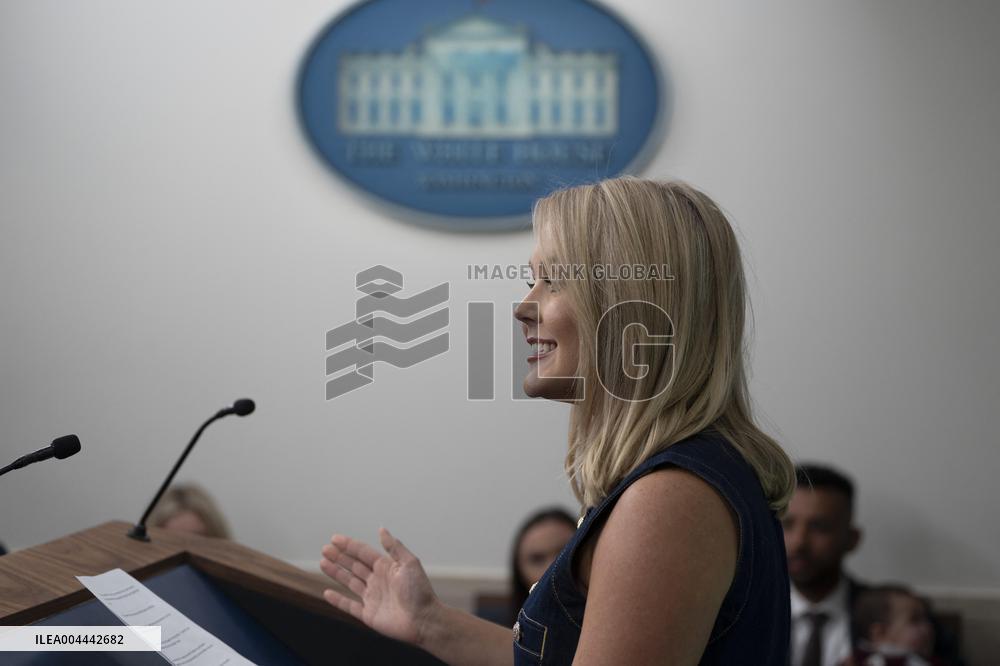 Leavitt Press Briefing for a Take Our Sons and Daughters to Work Day