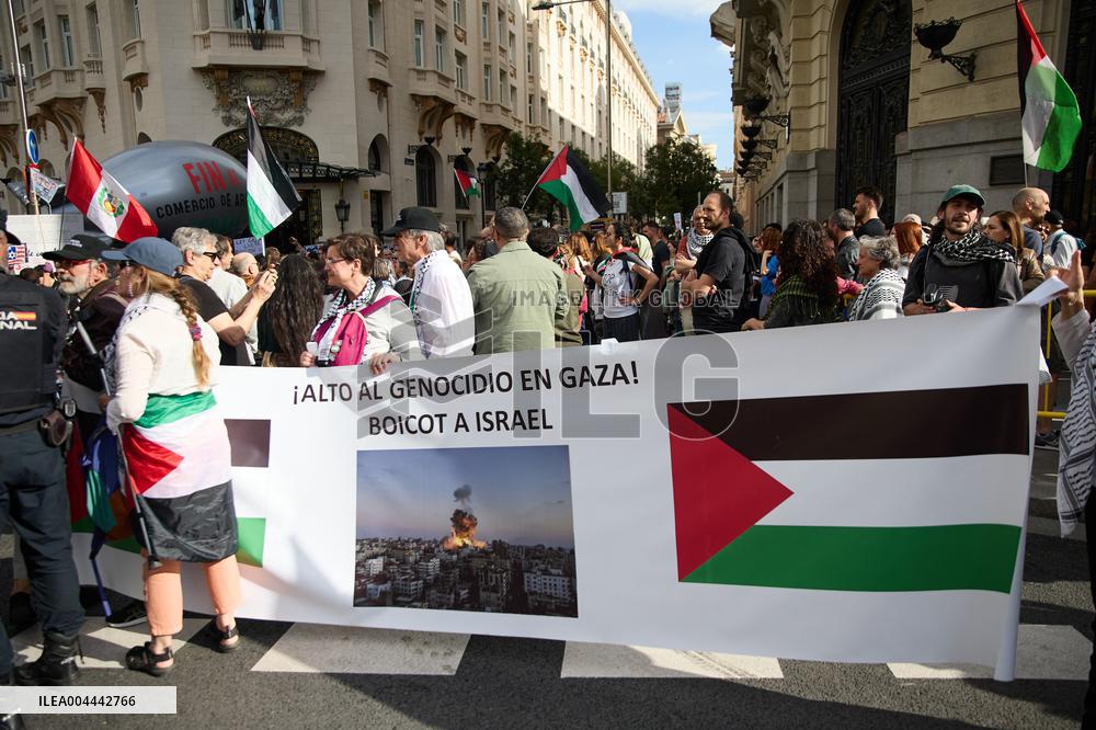 Pro-Palestinian Protest At Congress of Deputies - Madrid