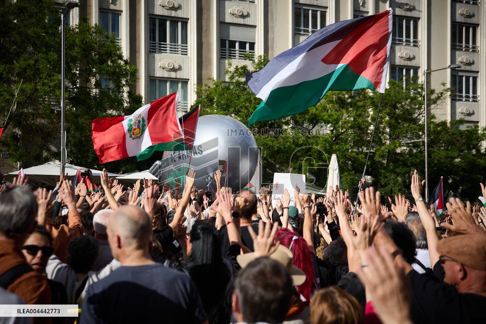 Pro-Palestinian Protest At Congress of Deputies - Madrid