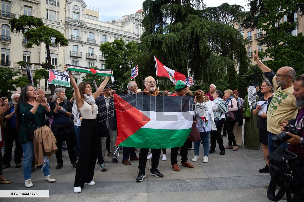 Pro-Palestinian Protest At Congress of Deputies - Madrid