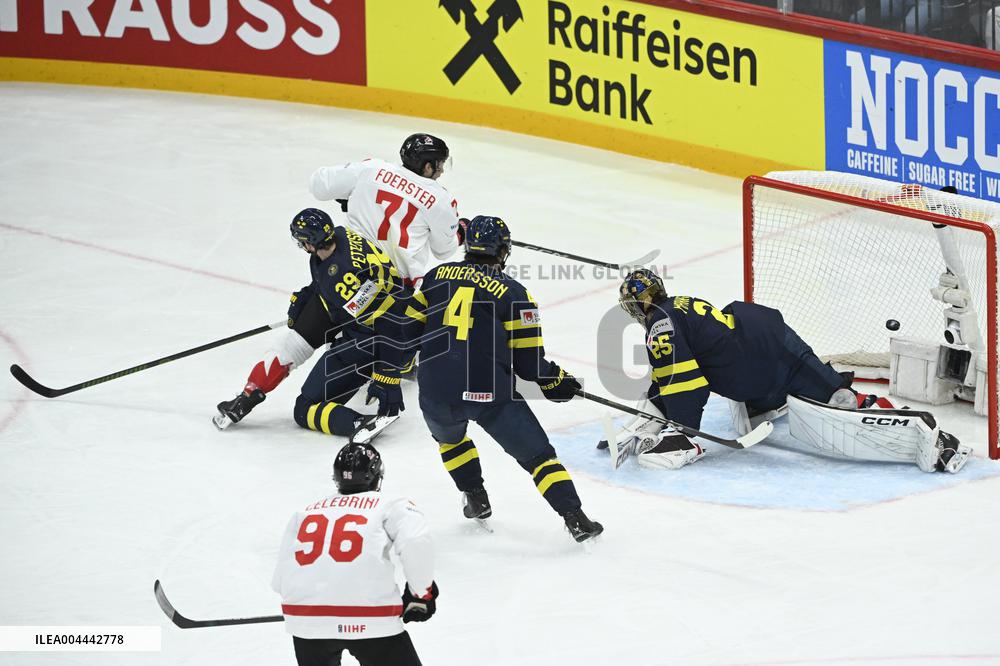 ICE HOCKEY WC SWEDEN-CANADA