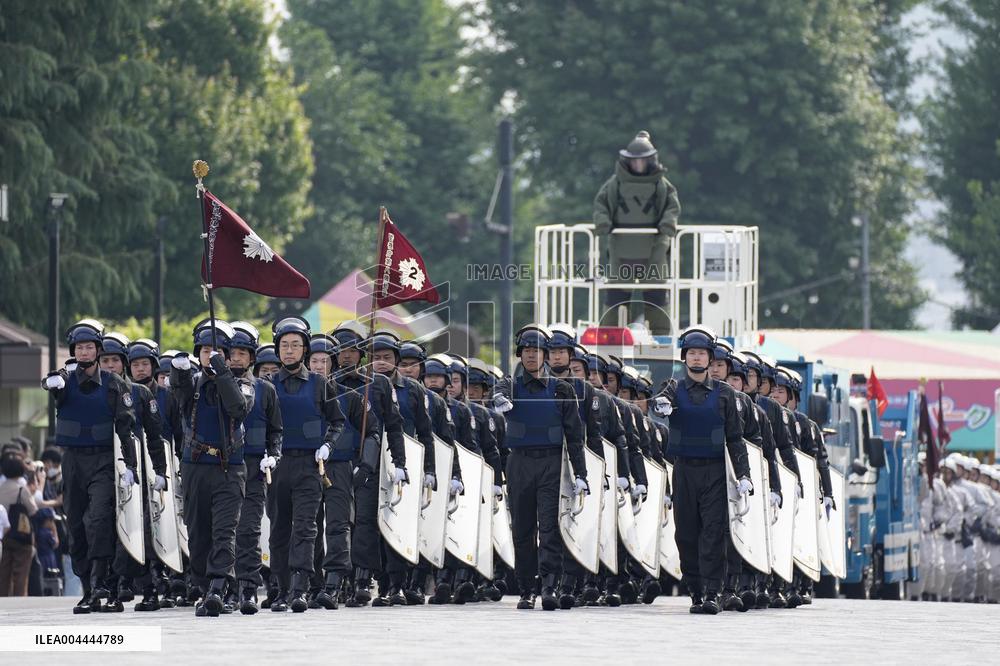 Tokyo riot police