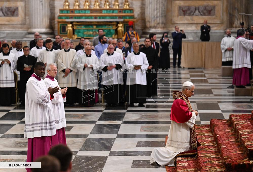 Pope Leo XIV Visits St. Paul Basilica - Rom