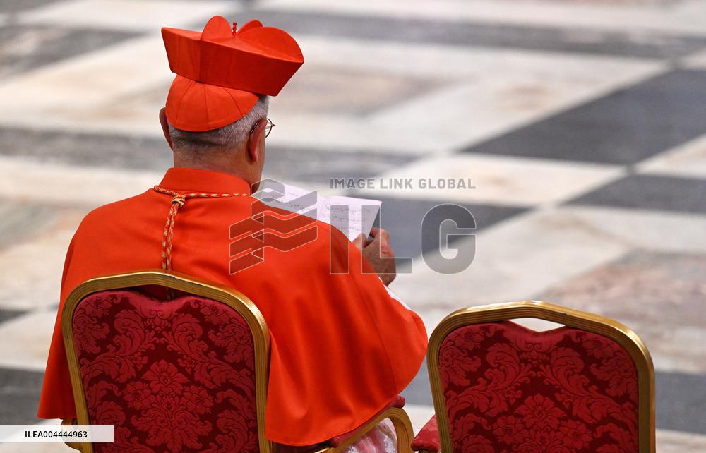 Pope Leo XIV Visits St. Paul Basilica - Rom