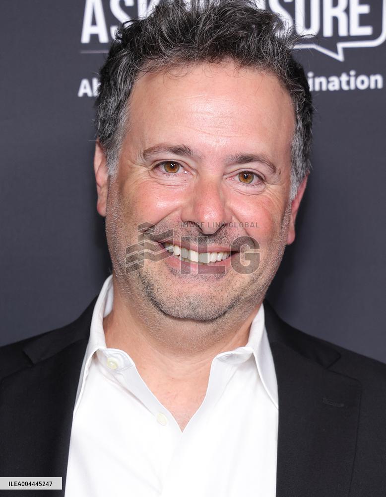 Celebration Of Pretty Hurts And GSK - LA