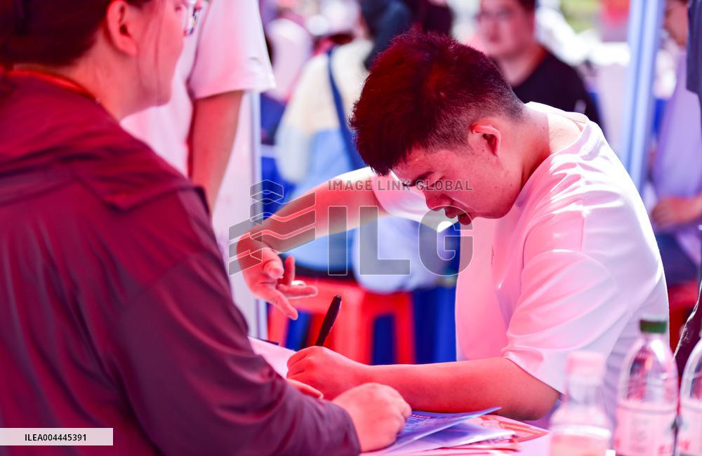 Job Fair in Fuyang