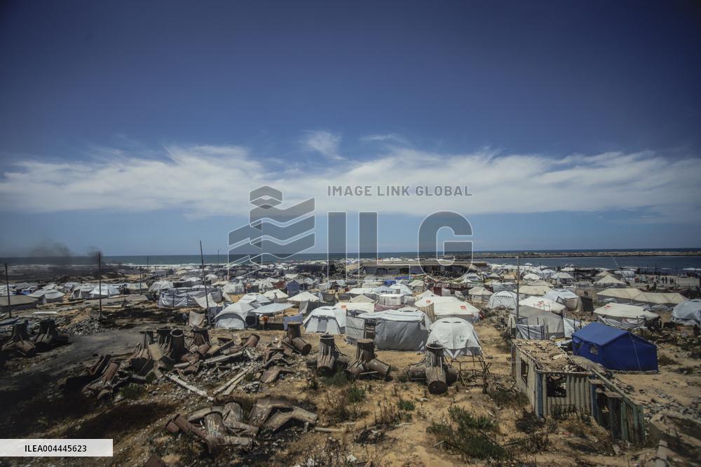 Gaza Seaport Becomes Displacement Shelter - Palestine