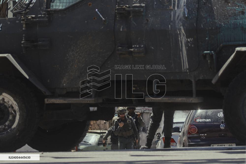 Israeli Forces Raid Refugee Camp - Nablus