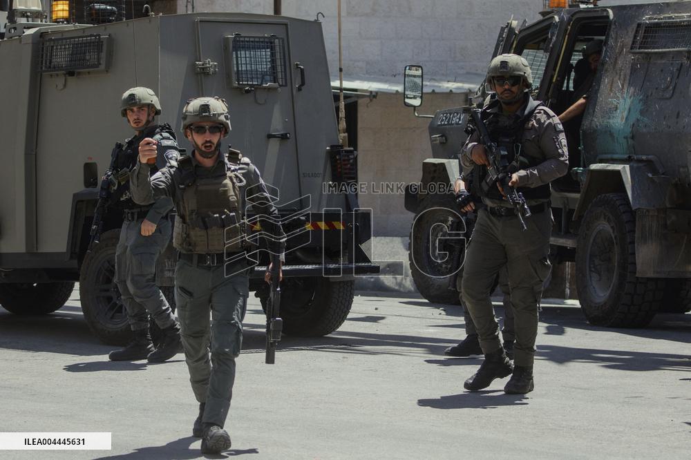 Israeli Forces Raid Refugee Camp - Nablus