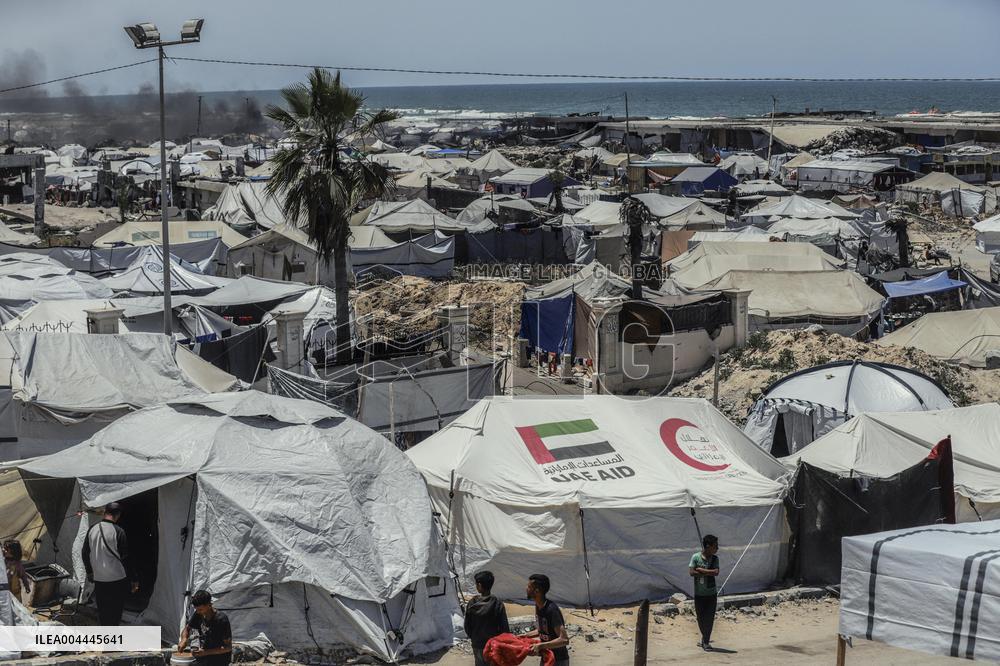 Gaza Seaport Becomes Displacement Shelter - Palestine