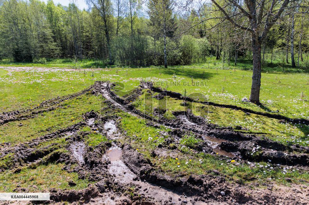 Damages caused by the EDFÂ´s exercise