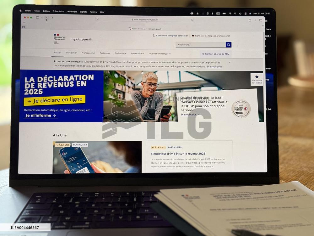 Illustration of Online Tax Declaration - France