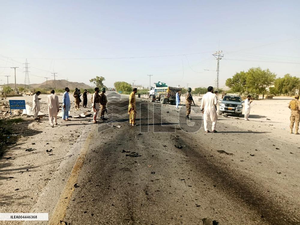 Suicide Attack on School Bus Kills Five - Pakistan