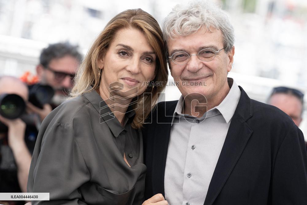 Cannes - Fuori photocall DN
