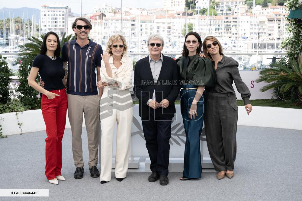 Cannes - Fuori photocall DN