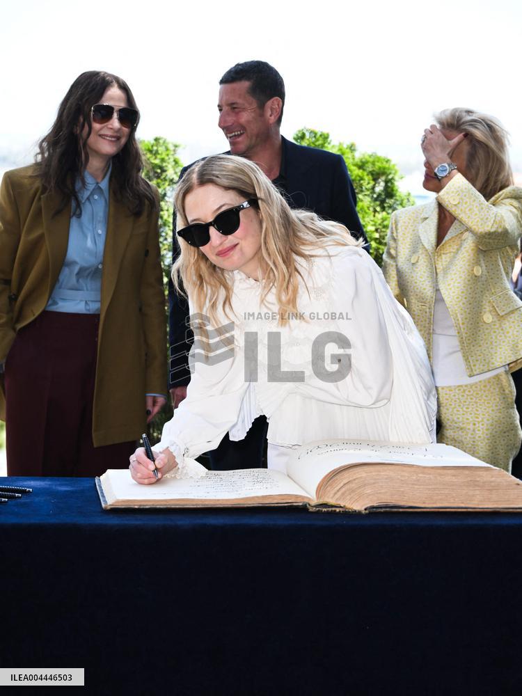 Cannes - Jardins Du Musee Du Suquet Photocall
