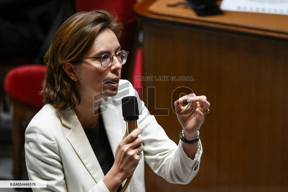 Questions to the government at the National Assembly in Paris FA