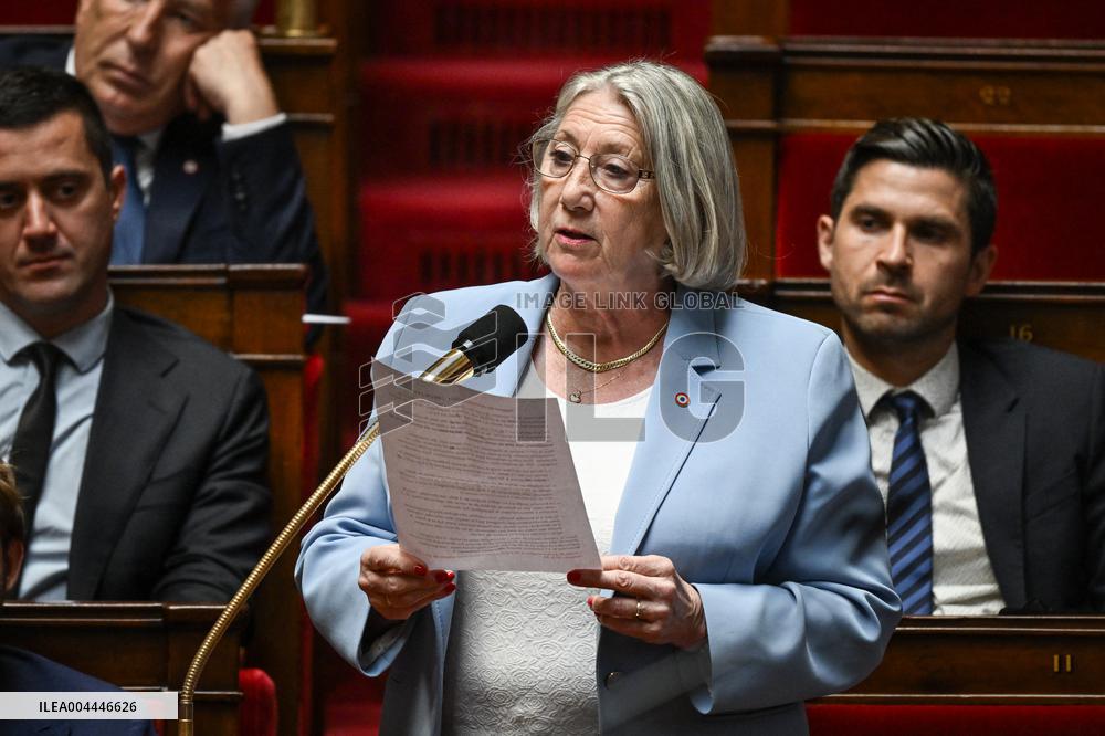 Questions to the government at the National Assembly in Paris FA