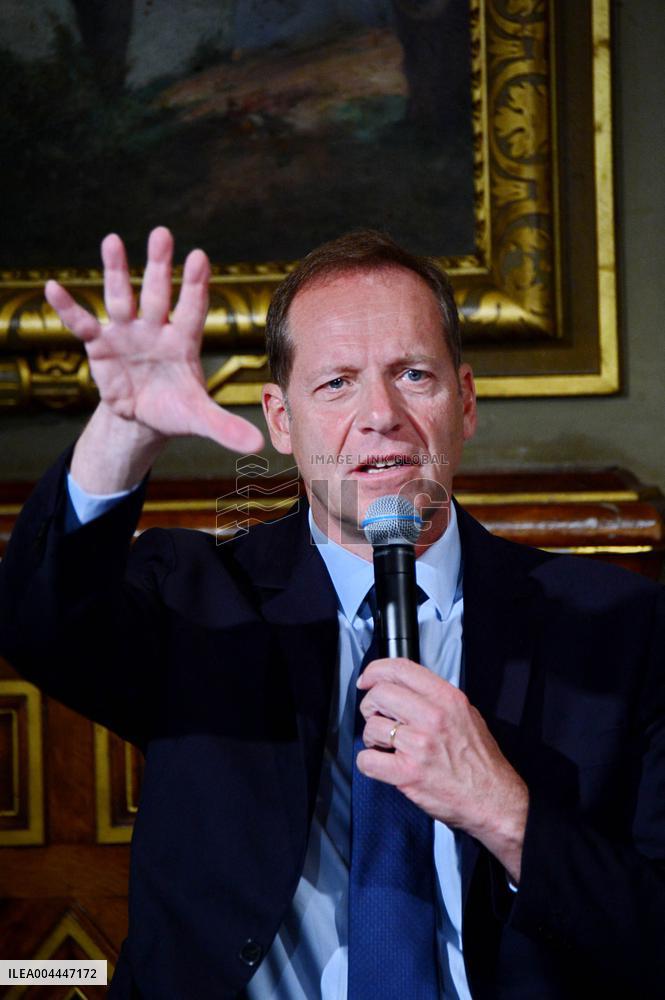 Tour de France Press Conference At The Paris City Hall - Paris