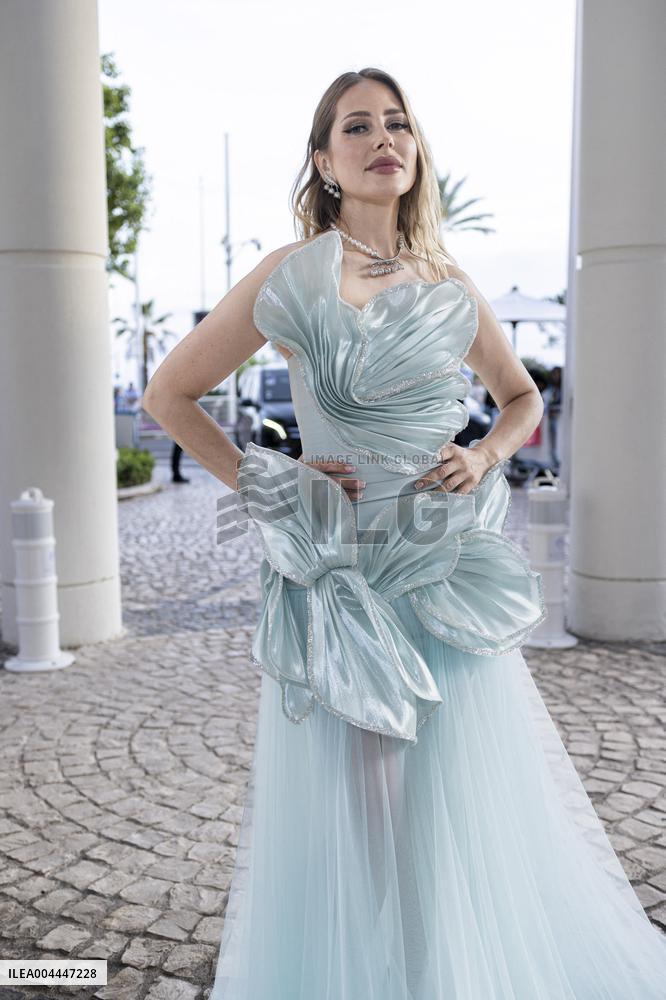 Cannes Ginta leaves Hotel Martinez MP