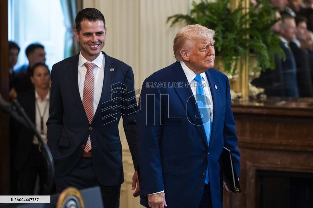 President Trump welcomes the 2025 NCAA Men's College Basketball Champions to the East Room