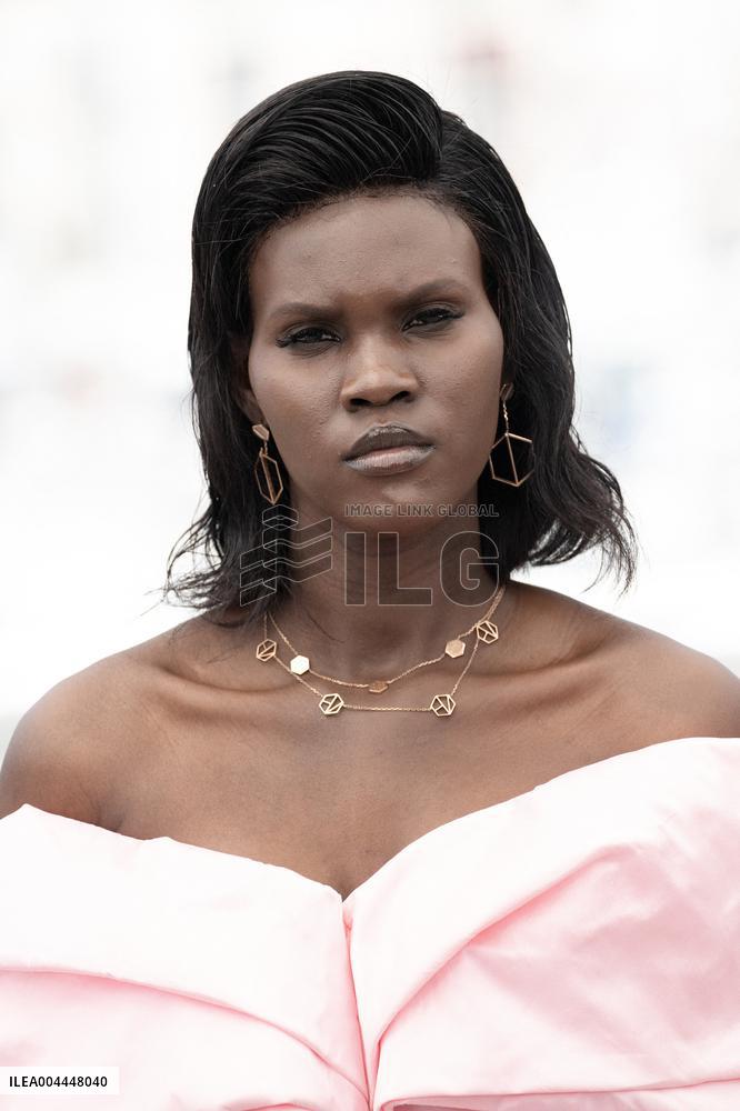 Cannes - Aisha Can’t Fly photocall DN