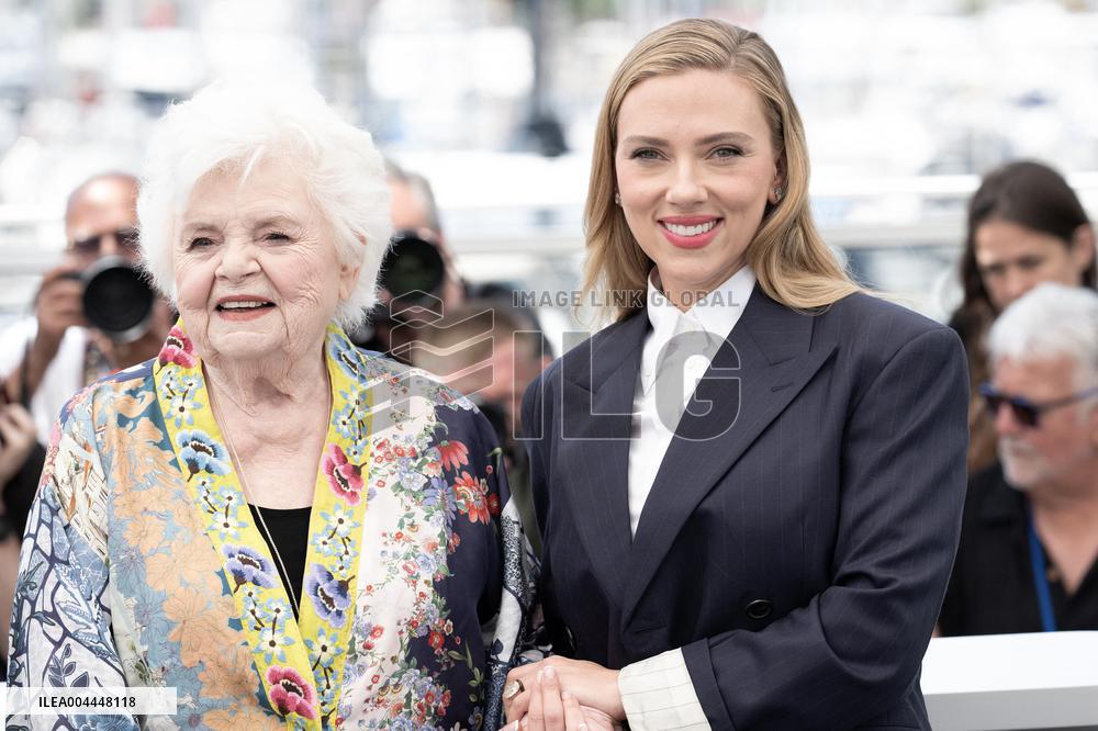 Cannes - Eleanor The Great photocall DN