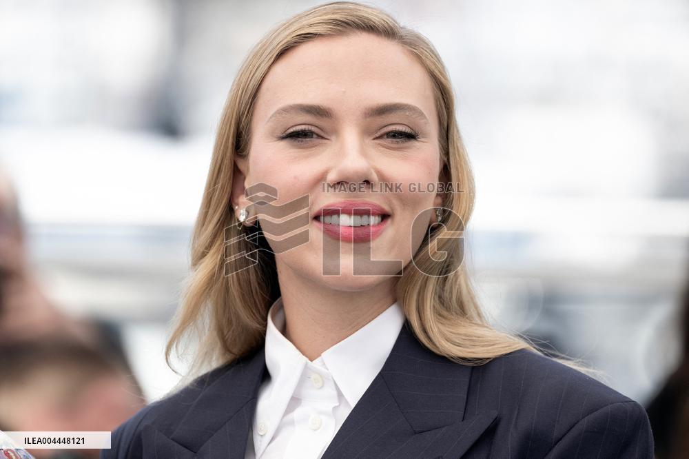 Cannes - Eleanor The Great photocall DN