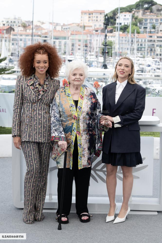 Cannes - Eleanor The Great photocall DN