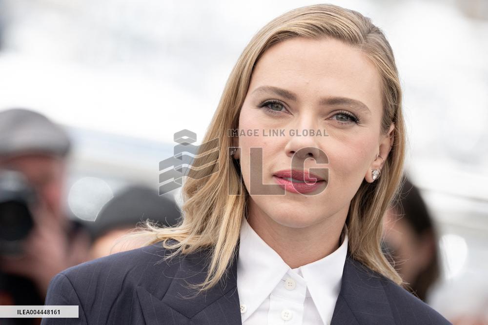 Cannes - Eleanor The Great photocall DN