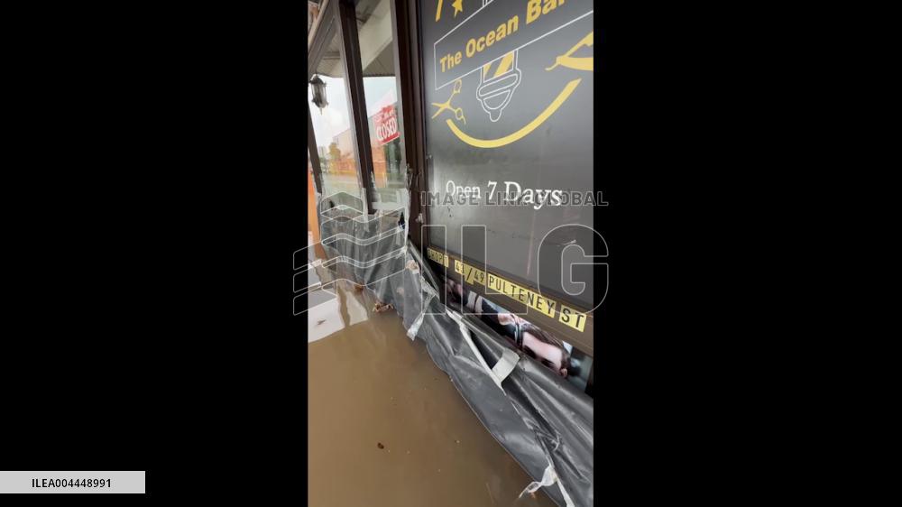 Australia: Record Flooding in NSW Leaves Barbershop Underwater