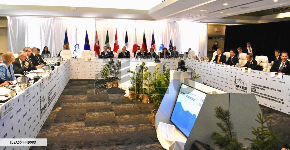 CORRECTED: G7 financial meeting