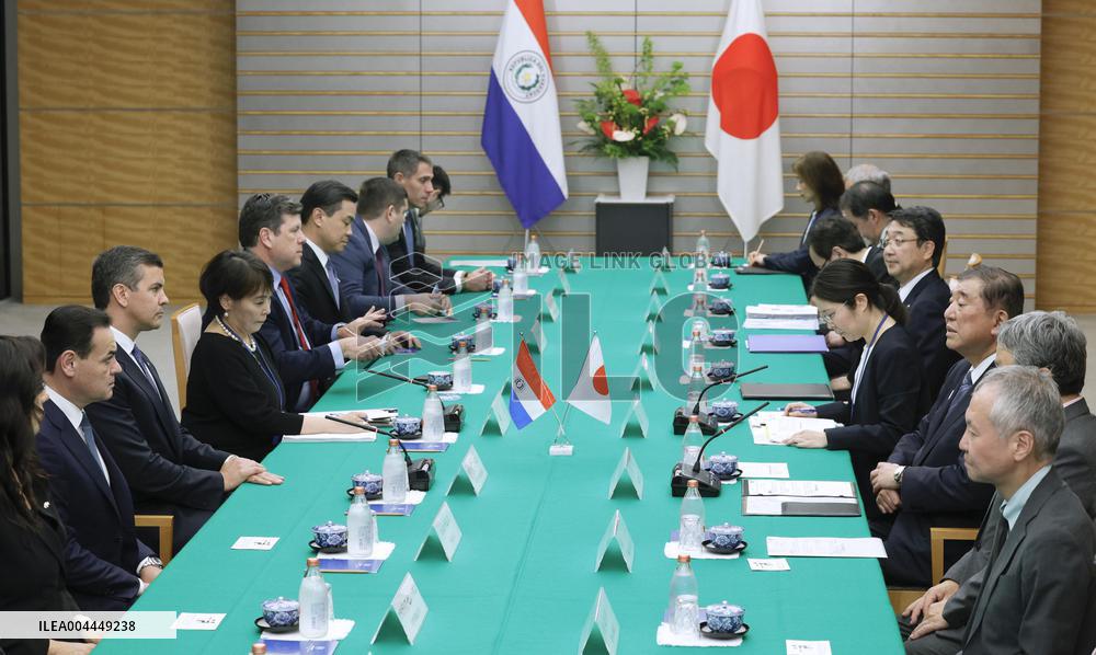 Japan-Paraguay talks