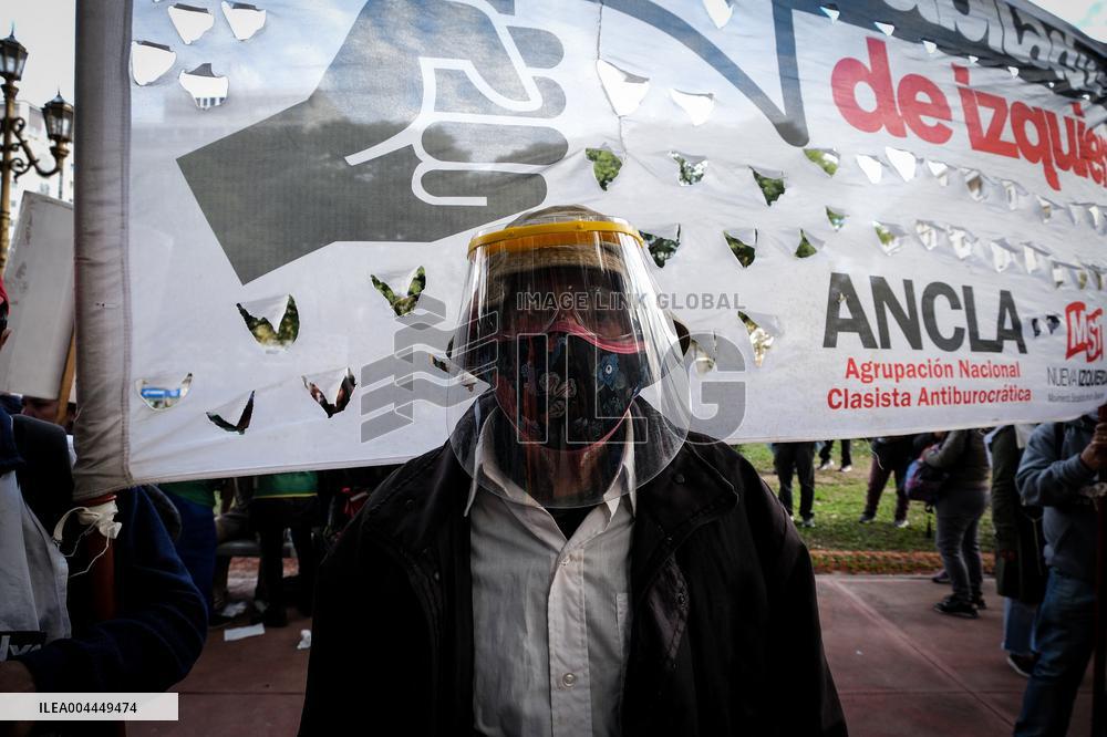 Pensioners Protest Against Milei s Austerity Measures - Buenos Aires