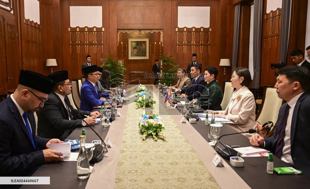Indonesia Hosts Mongolia s Foreign Minister - Jakarta