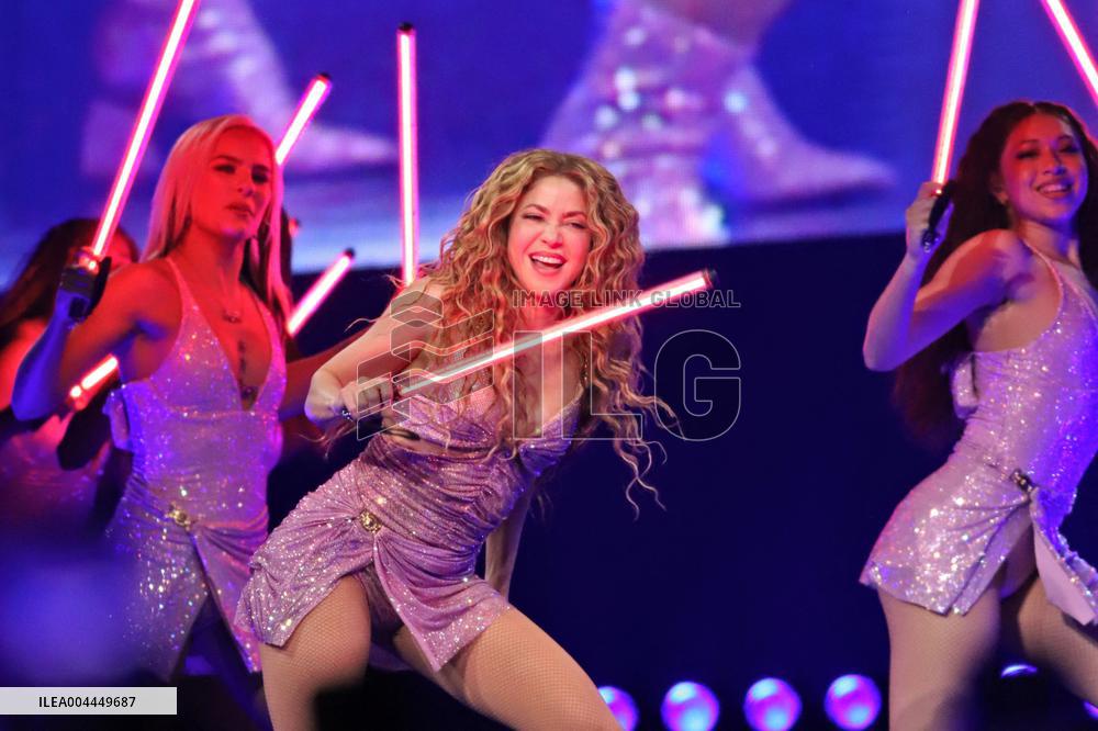 Shakira In Concert - Montreal