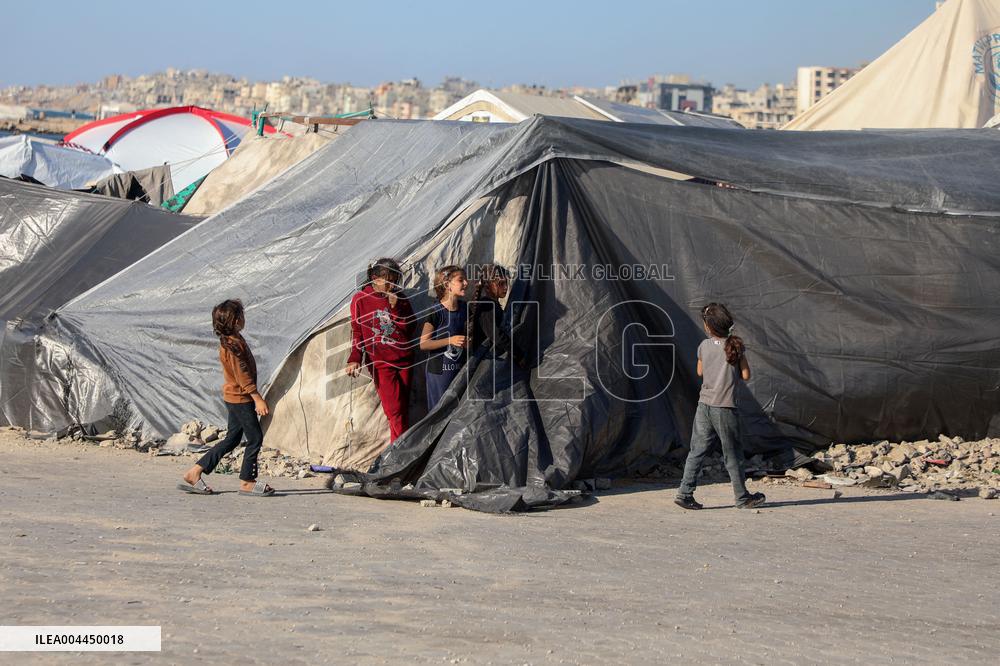 Gaza Seaport Becomes Displacement Shelter