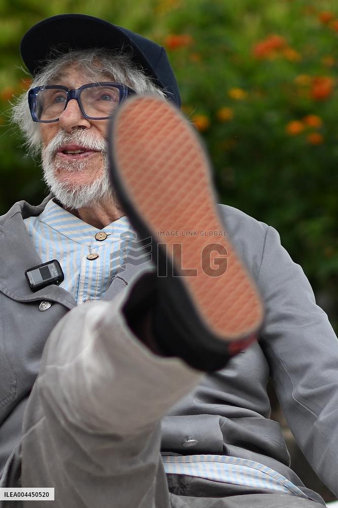 Cannes - L'Homme Qui a Vu L'ours Qui a Vu L'Homme Photocall