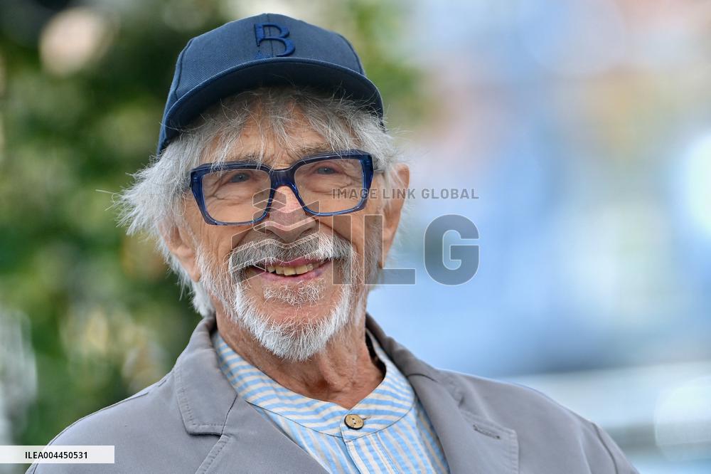 Cannes - L'Homme Qui a Vu L'ours Qui a Vu L'Homme Photocall